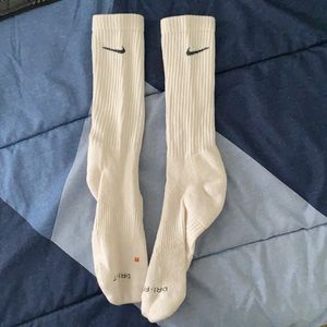 Nike Dri Fit White Crew socks Large
